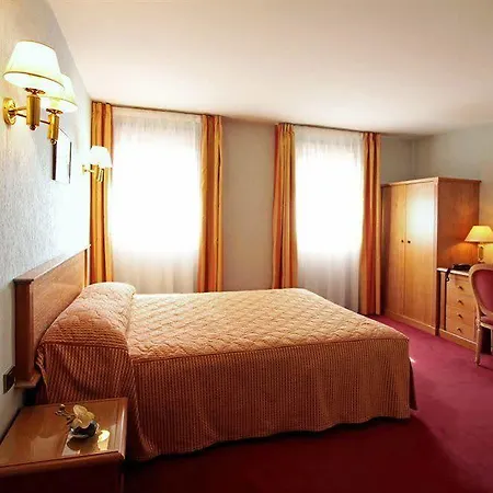 De Clisson Brieuc 3*